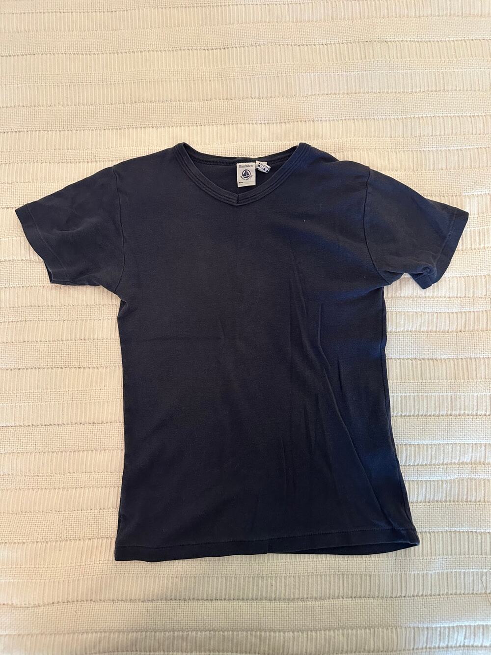 Petit Bateau 10 V-Neck Tee